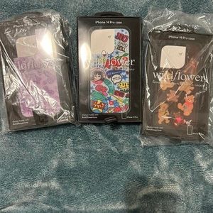 Three wildflower and there slightly used but in good conditions!